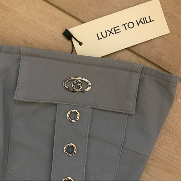 LUXE TO KILL Charcoal Strap Detail Crop Top - Picture 8 of 10